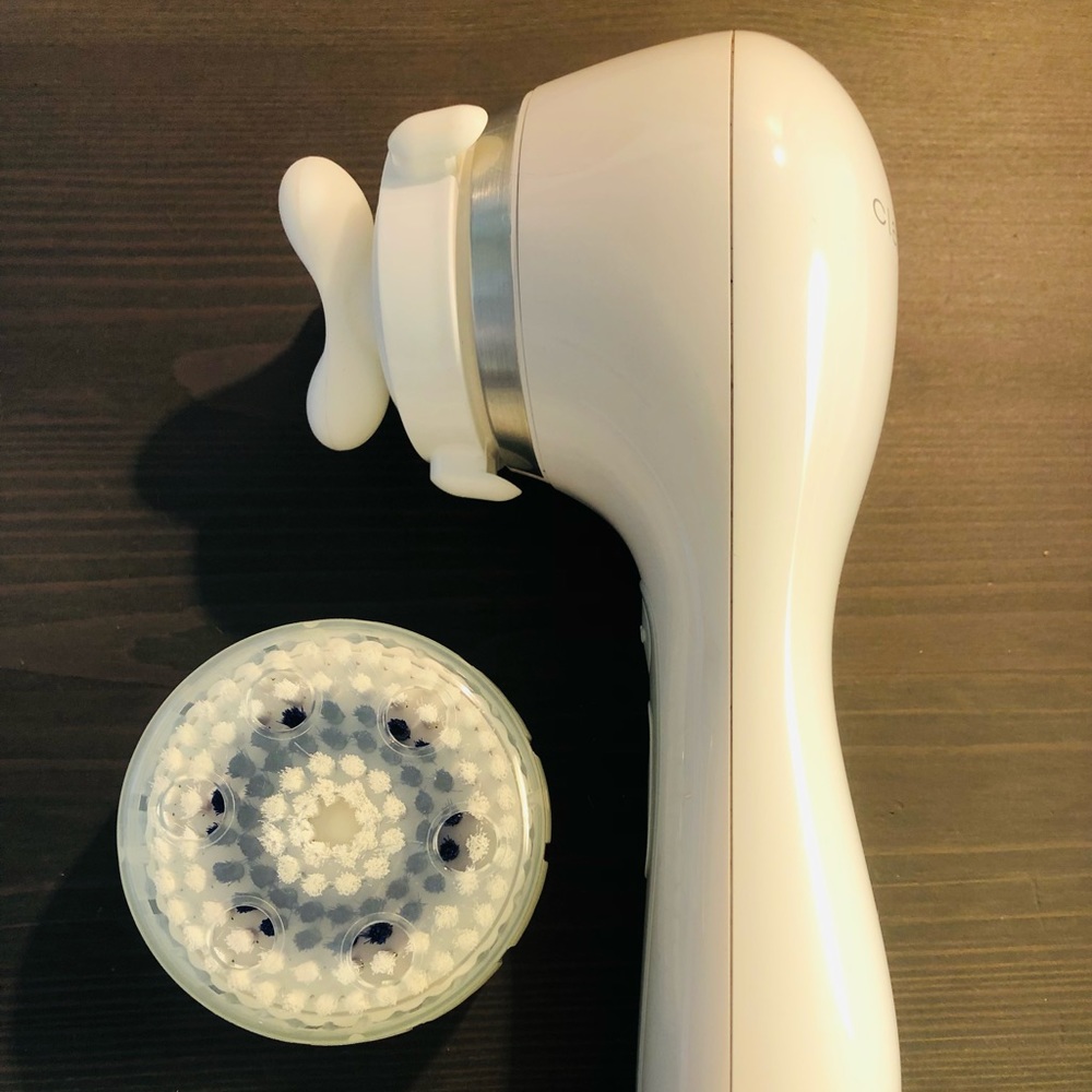 Clarisonic Smart Profile w/brush + massager head + charging cord